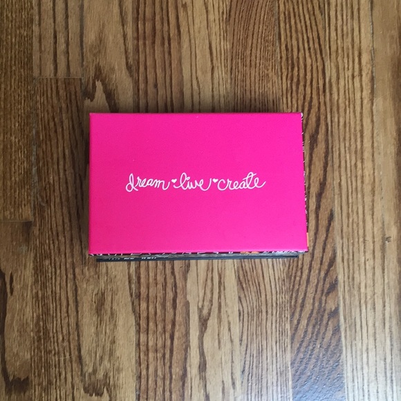 NWOT Girl Scout Box - Picture 2 of 3